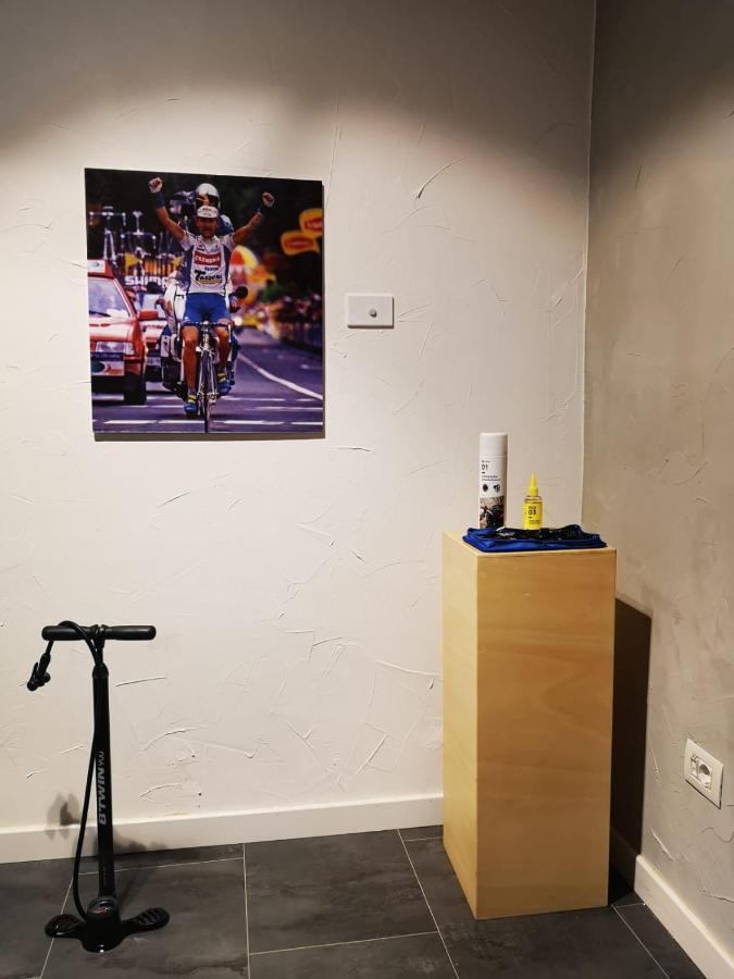 Carrera Home Appartamenti Verona - Bike Hotel Bagian luar foto