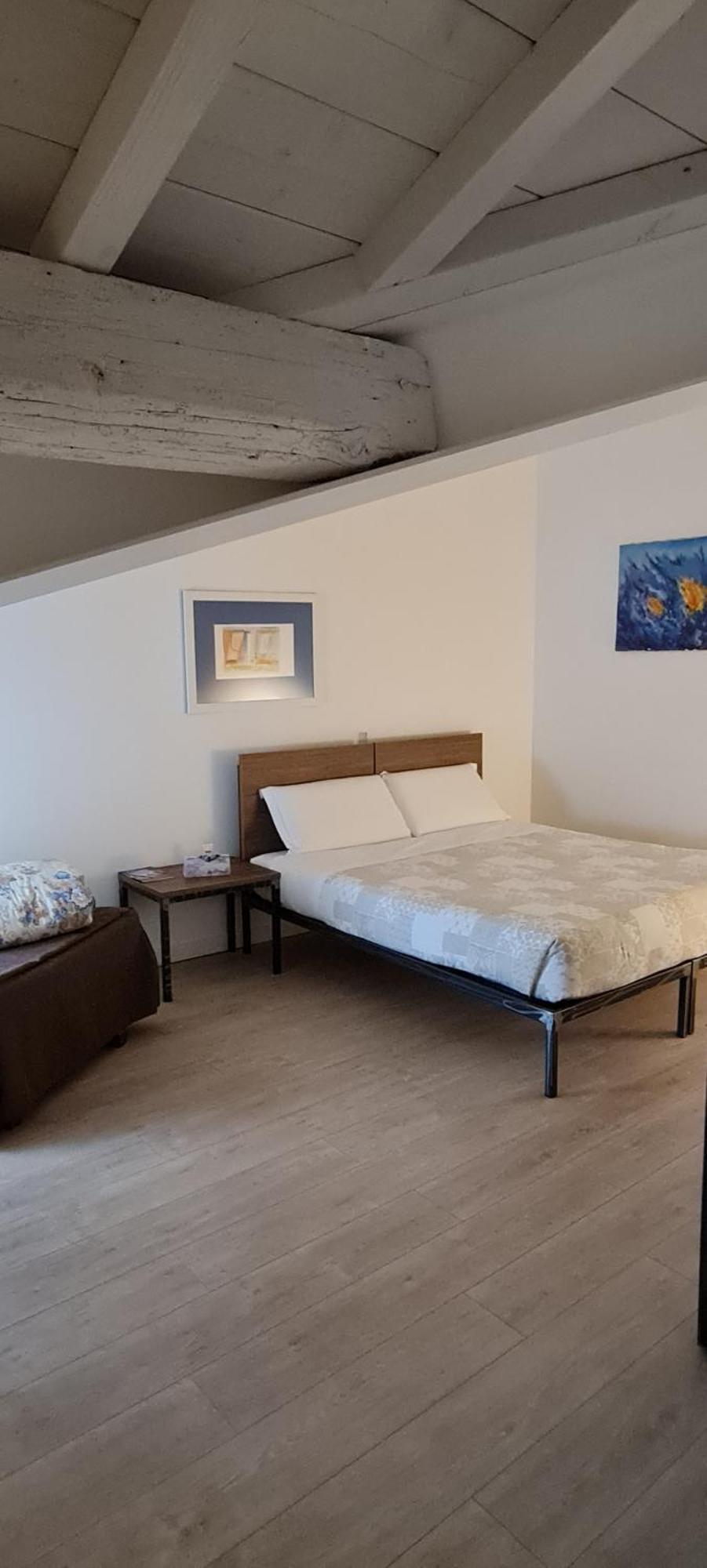 Carrera Home Appartamenti Verona - Bike Hotel Ruang foto