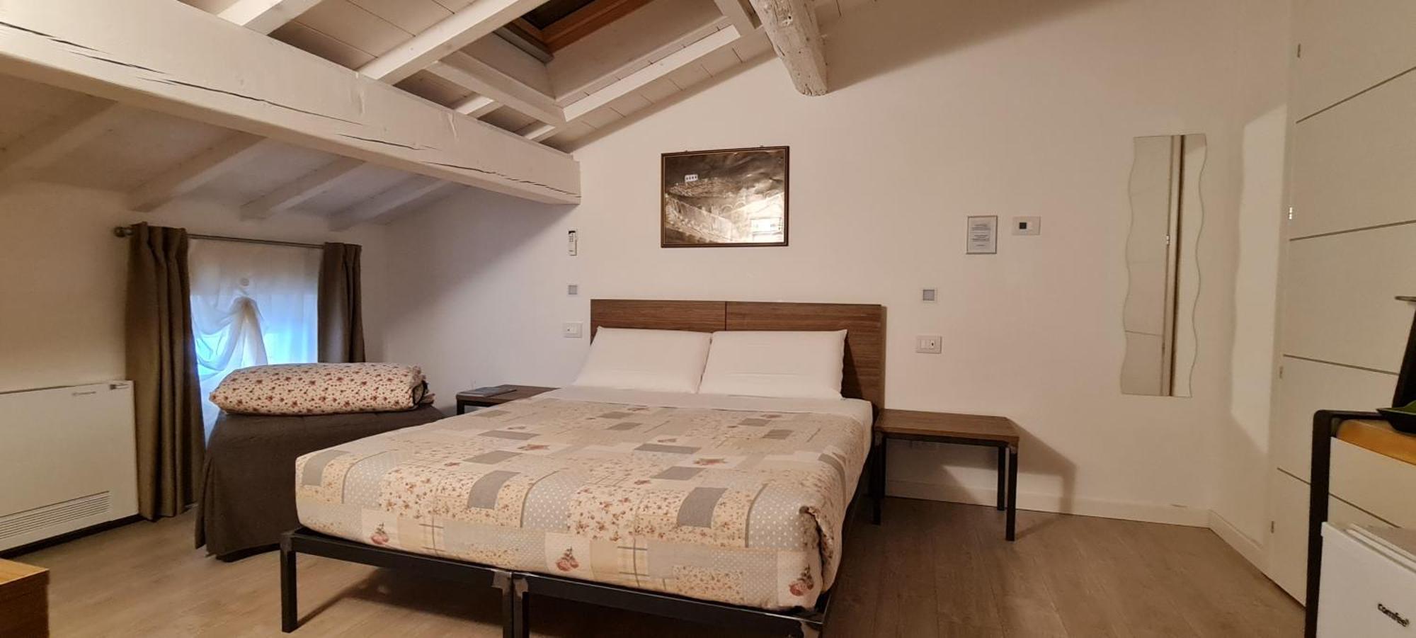 Carrera Home Appartamenti Verona - Bike Hotel Ruang foto