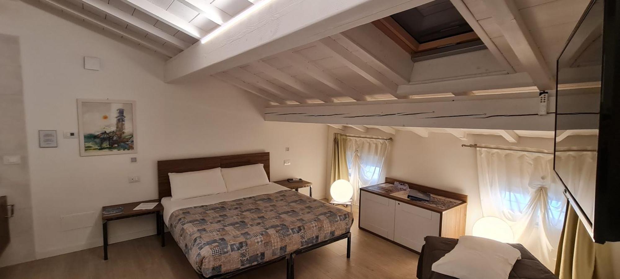 Carrera Home Appartamenti Verona - Bike Hotel Ruang foto